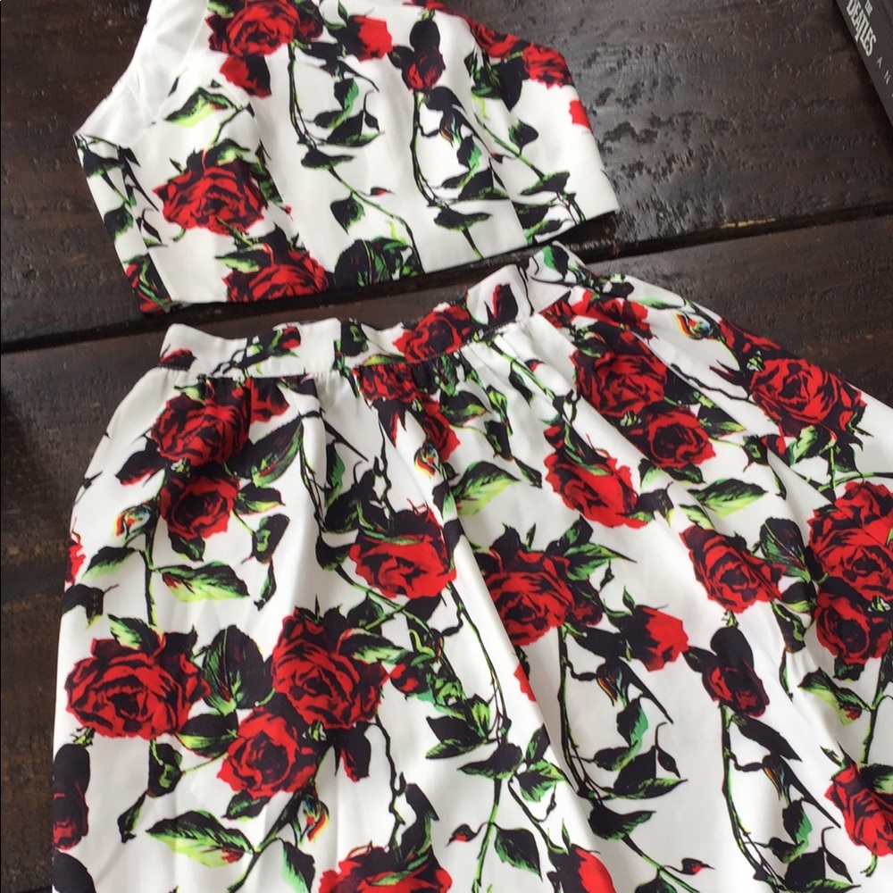 Very feminine skirt and matching top